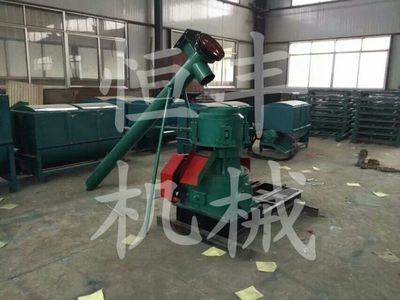 顆粒機在現(xiàn)代畜牧業(yè)中的應(yīng)用與市場解析 軸傳動與平模機型選購指南